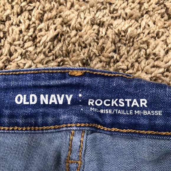 Old Navy medium wash rockstar skinny jeans - Picture 4 of 4